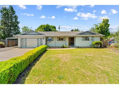 2452 Beaver St, Eugene, OR 97404