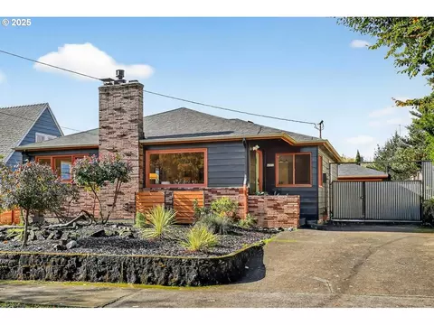 2221 SE 24th Ave, Portland, OR 97214