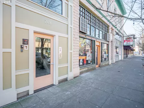 708 N Killingsworth St #6, Portland, OR 97217