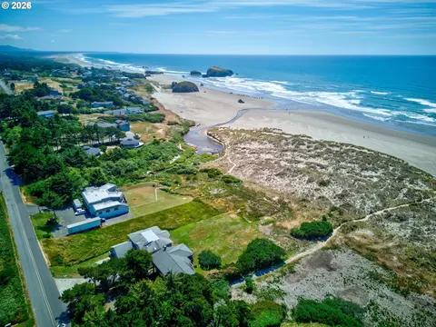 3446 Beach Loop Dr, Bandon, OR 97411