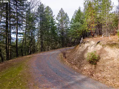 Pleasant Cr Rd, Rogue River, OR 97537 photo 12