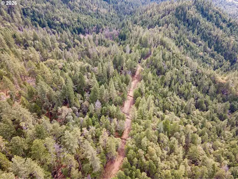 Pleasant Cr Rd, Rogue River, OR 97537 photo 3