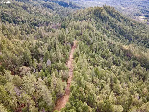 Pleasant Cr Rd, Rogue River, OR 97537 photo 4