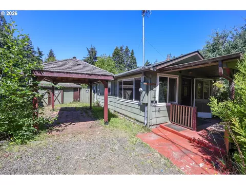 64608 E Bay Rd, North Bend, OR 97459 photo 3