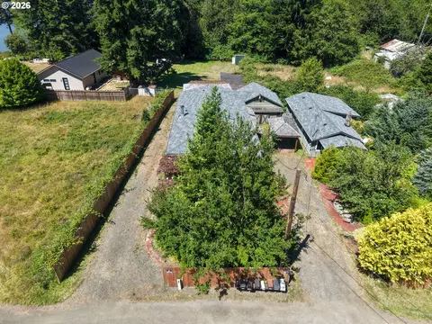 64608 E Bay Rd, North Bend, OR 97459 photo 41