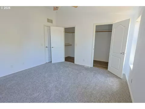 64608 E Bay Rd, North Bend, OR 97459 photo 19