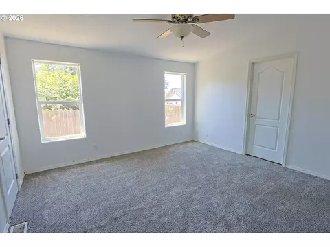 64608 E Bay Rd, North Bend, OR 97459 photo 20