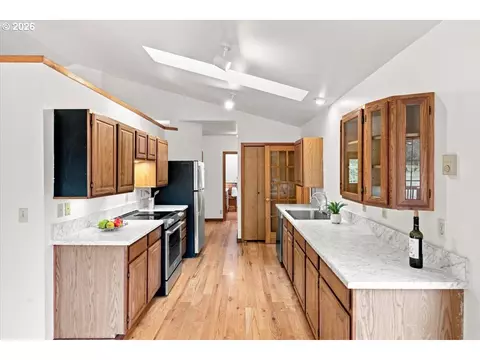 Kitchen - 36435 Devitt Rd, Blodgett, OR 97326 photo 1 of 3