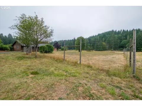 Exterior - 36435 Devitt Rd, Blodgett, OR 97326 photo 5 of 10