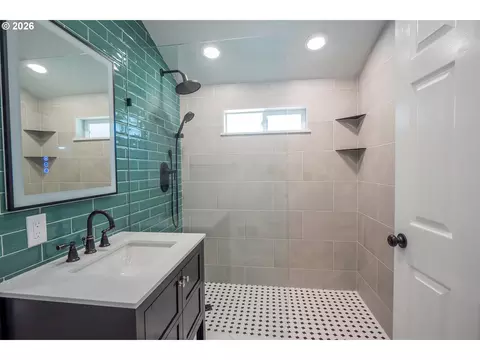 1807 Milo Way, Eugene, OR 97404 photo 19
