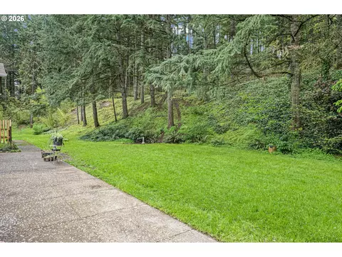 Exterior - 28974 Gimpl Hill Rd, Eugene, OR 97402 photo 1 of 4