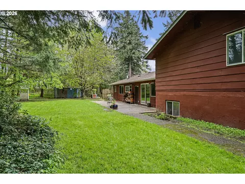 Exterior - 28974 Gimpl Hill Rd, Eugene, OR 97402 photo 2 of 4