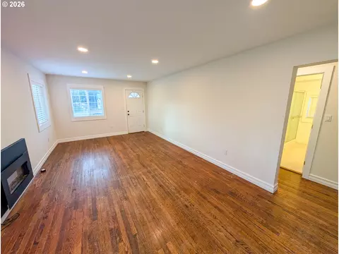 590 Cedar St, Elgin, OR 97827 photo 3