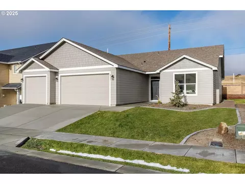 817 E Autumn Ave, Hermiston, OR 97838