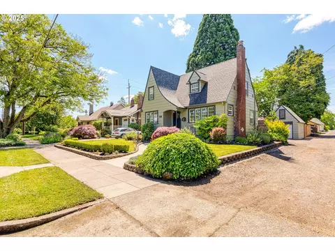 226 N Highland St, Portland, OR 97217