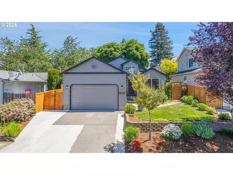 18244 Van Fleet Ave, Sandy, OR 97055