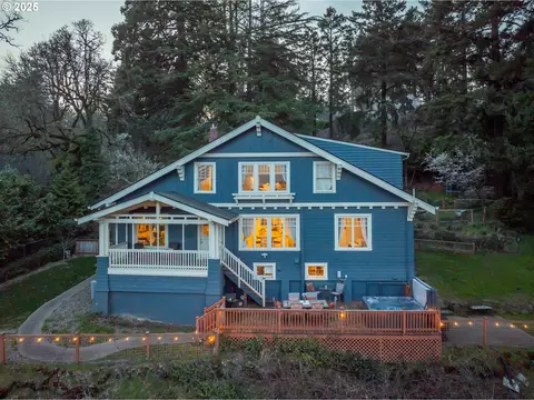 13060 SW Elk Rock Rd, Lake Oswego, OR 97034