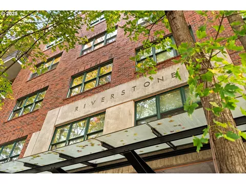 820 NW 12th Ave #218, Portland, OR 97209