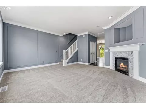 Living - 876 NW Council Dr, Gresham, OR 97030 photo 4 of 5