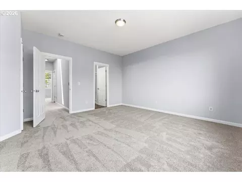 Bedroom - 876 NW Council Dr, Gresham, OR 97030 photo 5 of 6