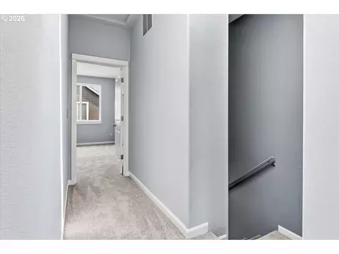 Entry Way - 876 NW Council Dr, Gresham, OR 97030 photo 2 of 2
