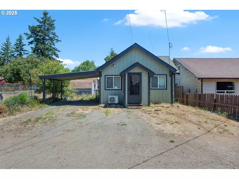 1236 N Baxter St, Coquille, OR 97423