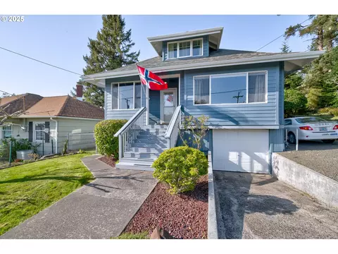 884 Niagara Ave, Astoria, OR 97103