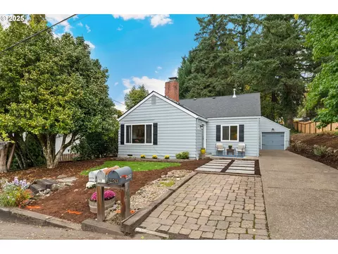 22766 SW Lincoln St, Sherwood, OR 97140