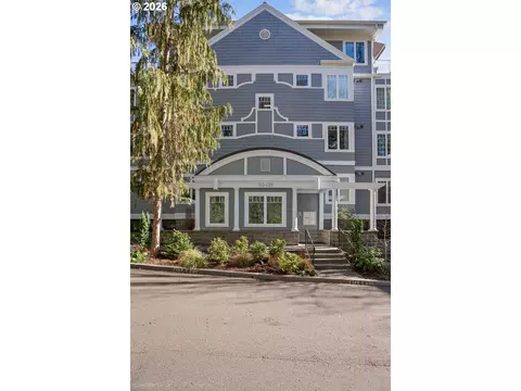 113 Furnace St, Lake Oswego, OR 97034