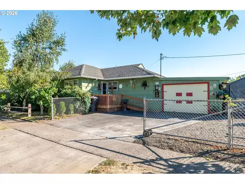 971 19th Ave, Longview, WA 98632