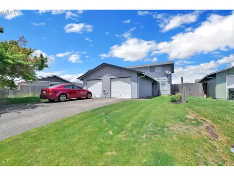 814816 W Quinalt St, Springfield, OR 97477