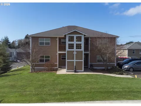 2047 SE Huckleberry Ave, Warrenton, OR 97146