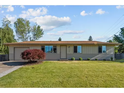 11525 SW Tigard Dr, Portland, OR 97223