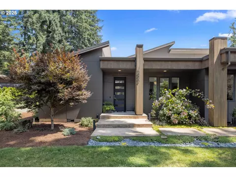 16006 SW Kimball St, Lake Oswego, OR 97035
