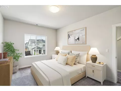 Bedroom - 5741 Basalt Ct, Springfield, OR 97478 photo 2 of 4