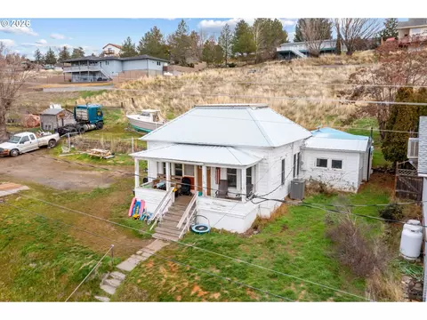 110 N Gilmore St, Heppner, OR 97836
