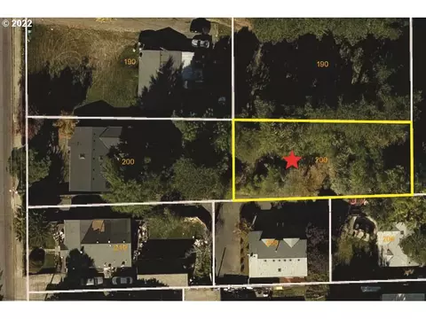 200 SE Vista Ave, Gresham, OR 97080 photo 1