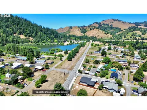 110 E Birch St, Powers, OR 97466 photo 1