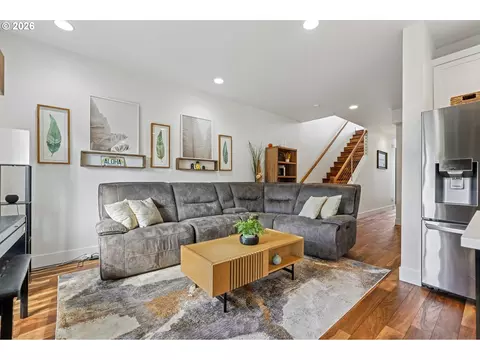 Living - 805 NW Victoria Ave, Gresham, OR 97030 photo 3 of 3