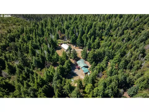 89003 Polly Creek Ln, Bandon, OR 97411