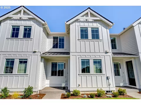 4232 SE Century Blvd, Hillsboro, OR 97123