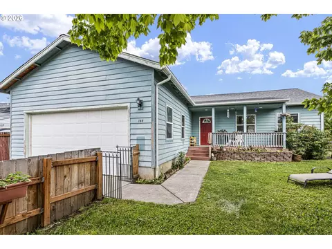 144 Bunting Ct, Roseburg, OR 97471