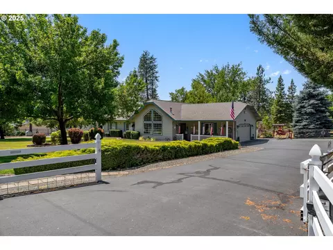 536 Soldier Creek Rd, Grants Pass, OR 97526