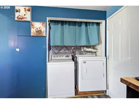 Other - 5104 E St, Springfield, OR 97478 photo 7 of 8
