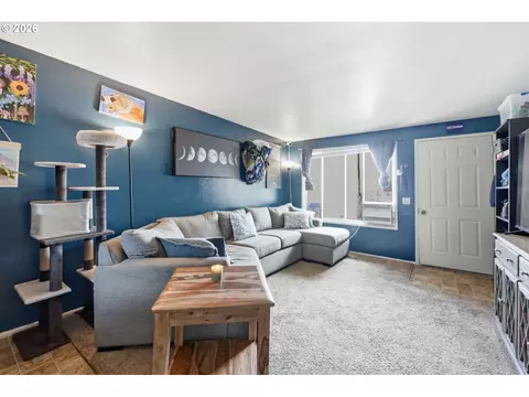 Other - 5104 E St, Springfield, OR 97478 photo 6 of 8