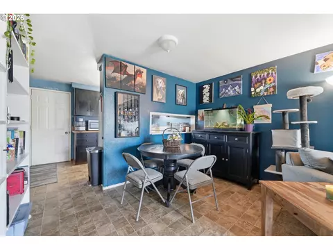 Dining - 5104 E St, Springfield, OR 97478 photo 1 of 1