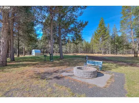 Exterior - 55471 Richard Way, Bend, OR 97707 photo 10 of 17