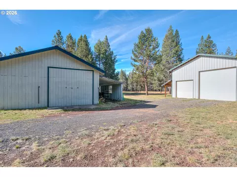 Exterior - 55471 Richard Way, Bend, OR 97707 photo 7 of 17