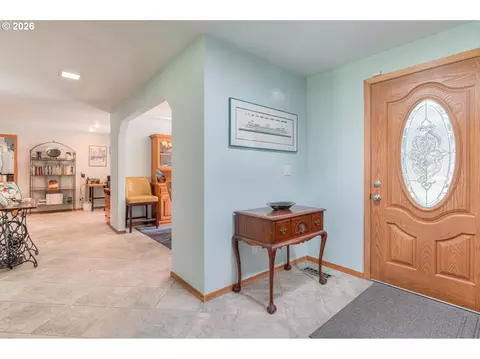 Entry Way - 55471 Richard Way, Bend, OR 97707 photo 1 of 1