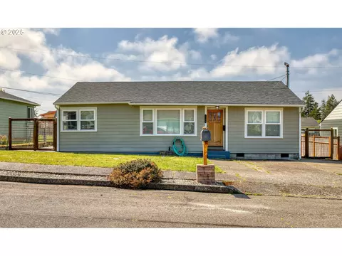1732 Hayes St, North Bend, OR 97459